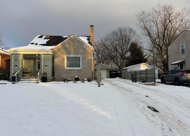 Property at 3040 Oaklawn St, Columbus, OH 43224, 3 beds, 2.5 baths