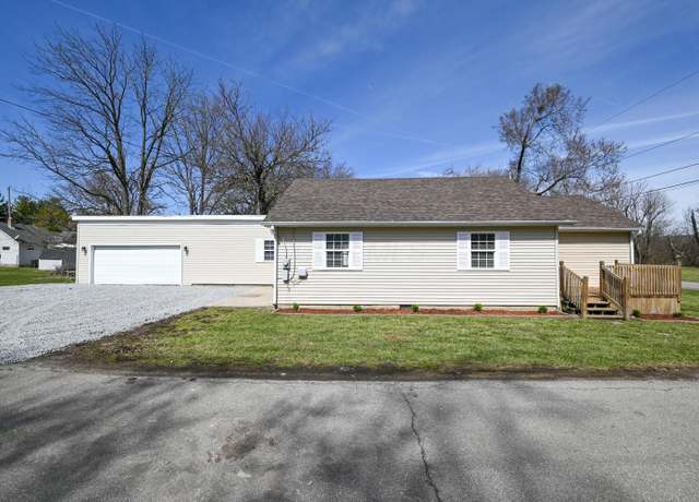 Property at 191 Lawrence Ave, Marion, OH 43302, 3 beds, 2 baths