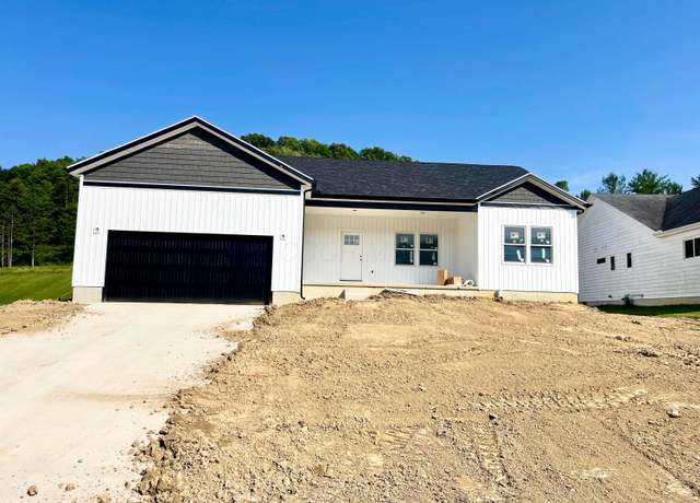 Property at 14078 Hemlock Pkwy, Logan, OH 43138, 3 beds, 2 baths