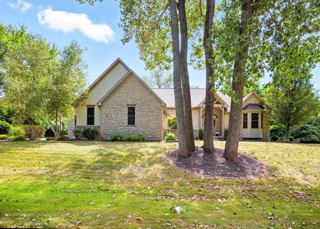 Photo of 8312 Steitz Rd, Powell, OH 43065