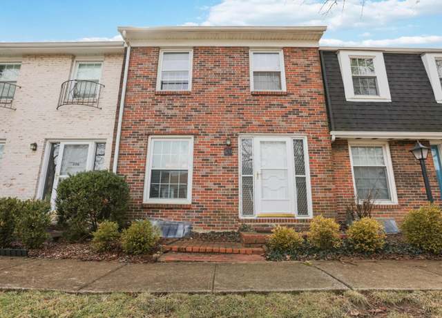 Property at 611 Simbury St, Columbus, OH 43228, 3 beds, 2 baths