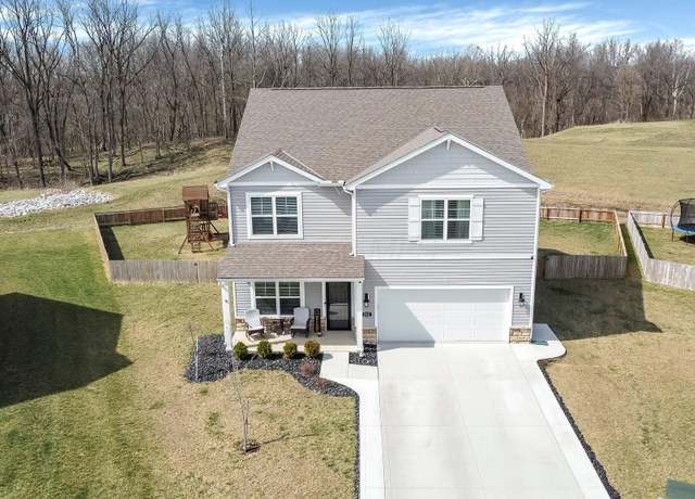 Property at 322 Kells Ct W, Newark, OH 43055, 4 beds, 2.5 baths