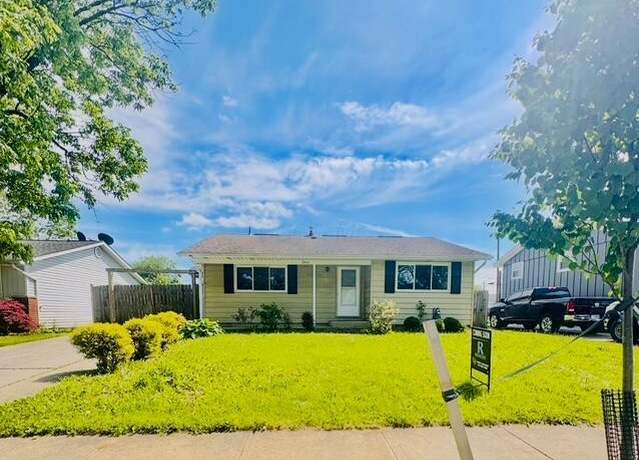 Property at 3769 Lynward Rd, Columbus, OH 43228, 4 beds, 1 bath