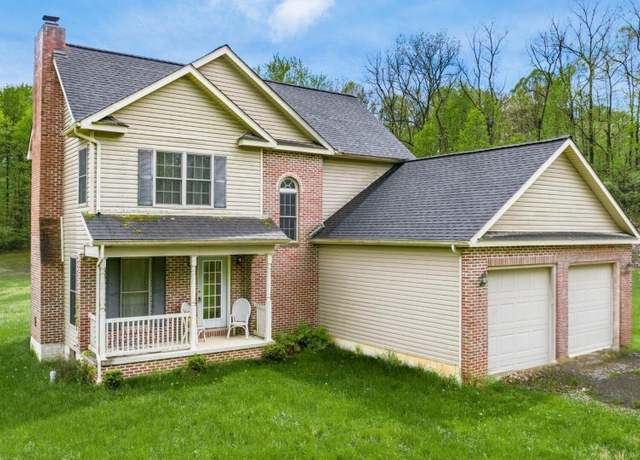 Property at 11820 Fallsburg Rd NE, Frazeysburg, OH 43822, 3 beds, 2.5 baths