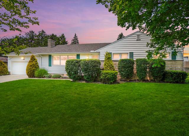 Property at 1120 Wilshire Dr, Marion, OH 43302, 3 beds, 2 baths