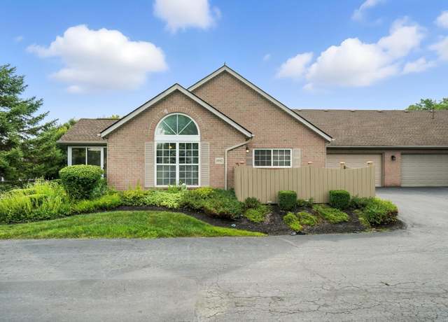 Property at 1892 Farmbrook Cir S, Grove City, OH 43123, 2 beds, 2 baths