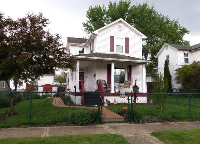 Property at 1202 W Mulberry St, Lancaster, OH 43130, 2 beds, 1 bath