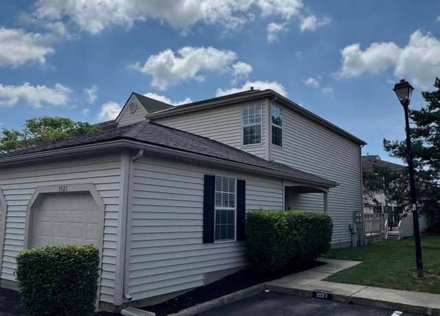 Property at 2527 Maxim Ln Unit 40D, Columbus, OH 43235, 2 beds, 3.5 baths