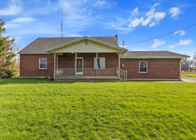 Property at 435 W County Line Rd, Springfield, OH 45502, 4 beds, 2.5 baths