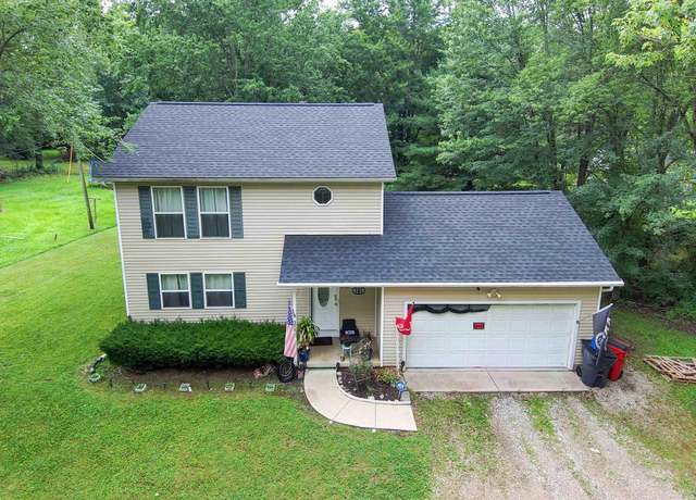 Property at 300 Woodside Dr SW, Pataskala, OH 43062, 3 beds, 2.5 baths