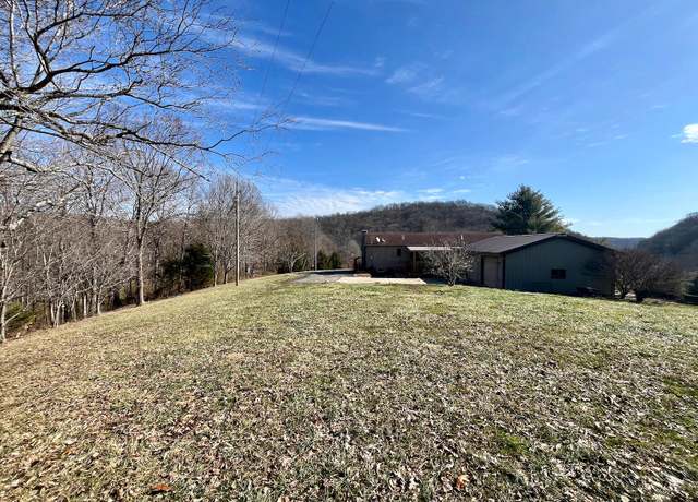 Property at 225 Dye Ln, Chillicothe, OH 45601, 3 beds, 2 baths