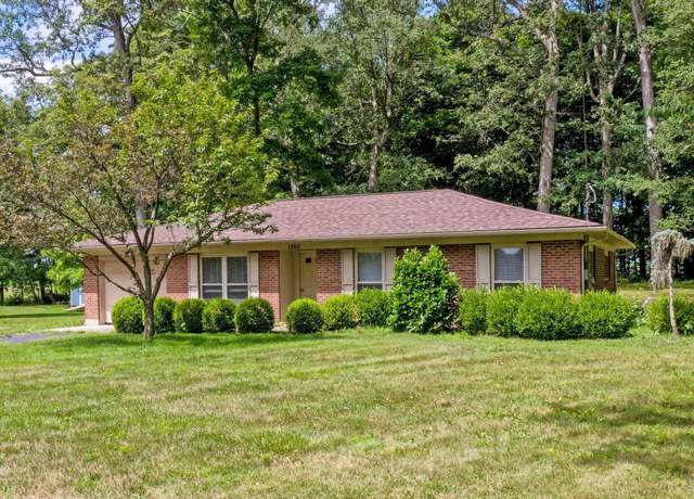 Property at 1360 W Choctaw Dr, London, OH 43140, 3 beds, 2 baths