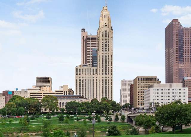 Property at 50 W Broad St #2004, Columbus, OH 43215, 1 bed, 1 bath