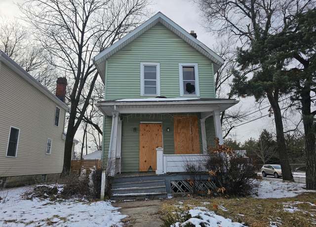 Property at 671 Kelton Ave, Columbus, OH 43205, 2 beds, 1 bath