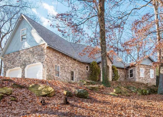 Property at 18988 Claypool Rd, Nashport, OH 43830, 3 beds, 2.5 baths