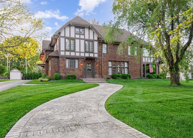 Property at 404 Rawling St, Washington Court House, OH 43160, 4 beds, 2.5 baths