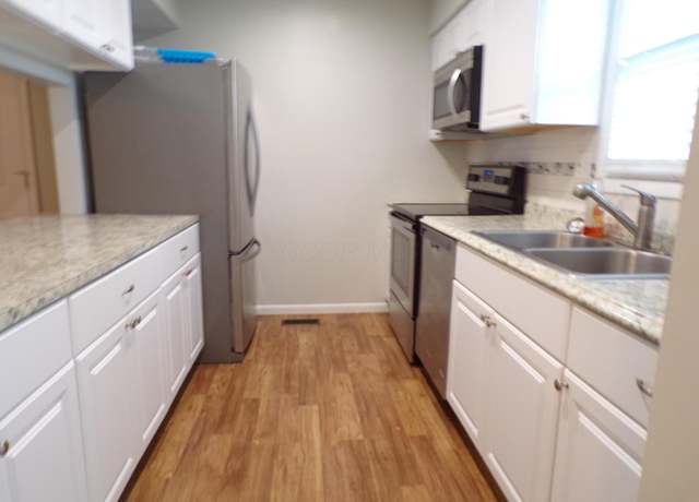 Property at 416 Kathryn St, Washington Court House, OH 43160, 3 beds, 2 baths