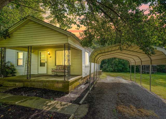 Property at 77 Taft St, Jackson, OH 45640, 3 beds, 1 bath