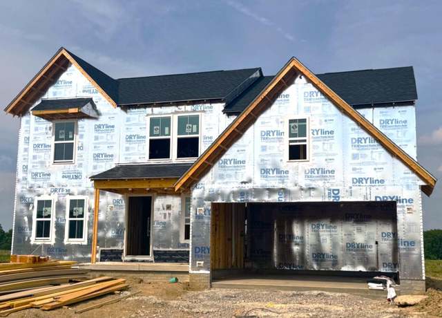 Property at 1706 Skybrook Blvd, Marysville, OH 43040, 4 beds, 2.5 baths
