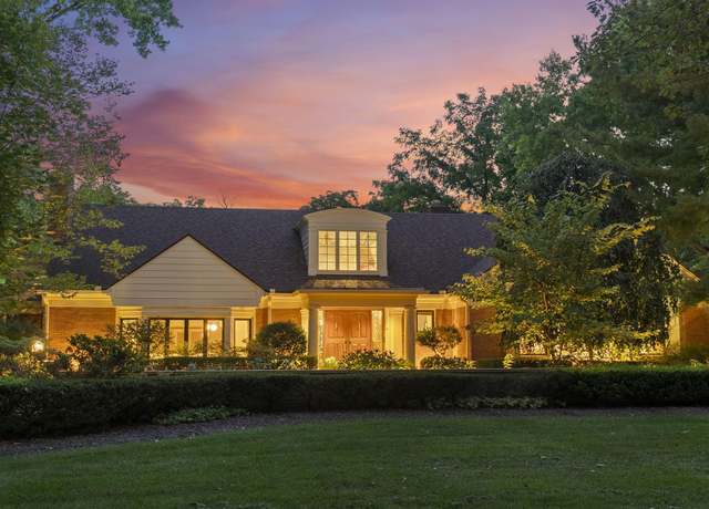 Photo of 4155 Clairmont Rd, Upper Arlington, OH 43220