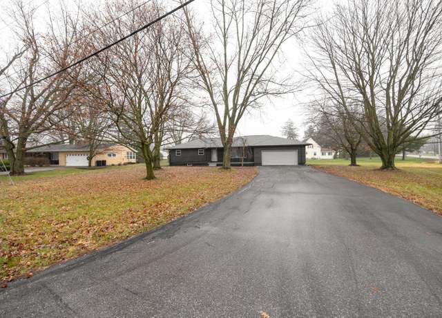 Property at 556 Siesta Dr, Marion, OH 43302, 4 beds, 1.5 baths