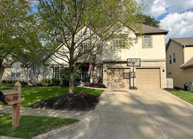Photo of 460 Maplebrooke Dr W, Westerville, OH 43082