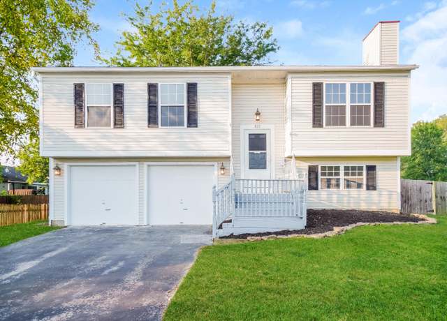 Property at 823 Gulliver Dr, Columbus, OH 43207, 3 beds, 2.5 baths