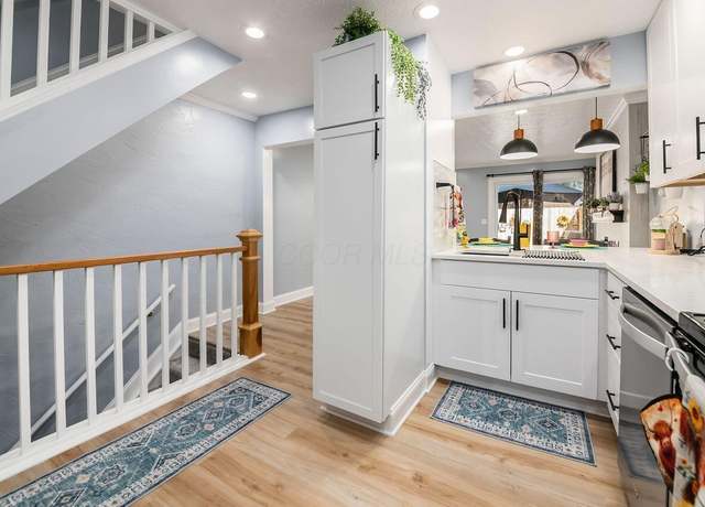 Property at 379 Shell Ct E, Columbus, OH 43213, 2 beds, 1.5 baths