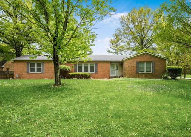 Property at 3182 Grey Fox Dr, Columbus, OH 43230, 3 beds, 3 baths