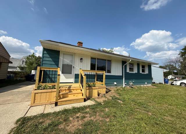 Property at 2288 Fenton St, Columbus, OH 43224, 4 beds, 2 baths