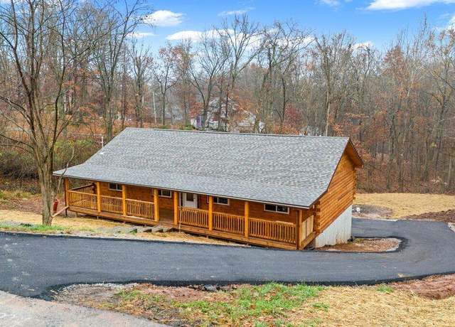 Property at 316 Ridgewood Blvd, Belpre, OH 45714, 3 beds, 2.5 baths