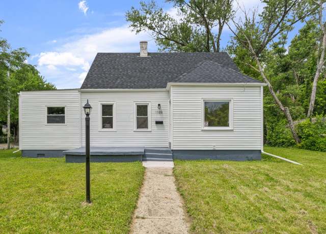 Property at 1789 Marston Rd, Columbus, OH 43219, 5 beds, 3 baths