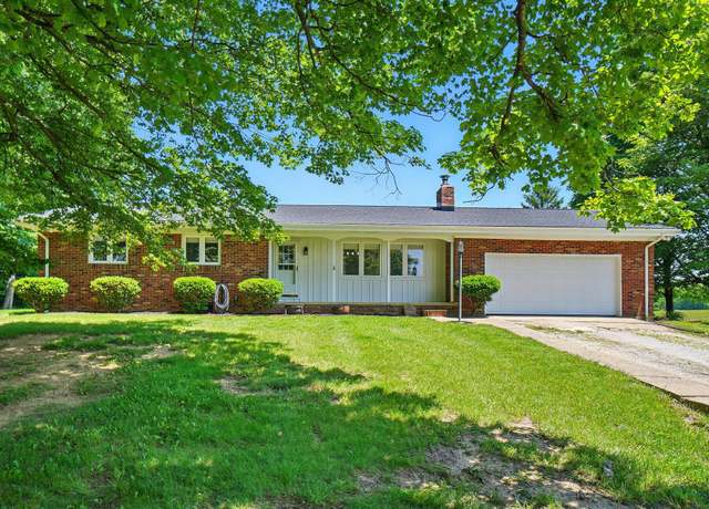 Property at 5350 Brook Rd NW, Lancaster, OH 43130, 5 beds, 2 baths