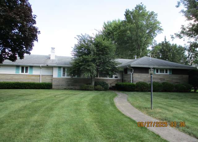 Property at 384 Normandy Dr, Marion, OH 43302, 3 beds, 1.5 baths