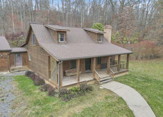 Property at 7805 Revenge Rd SW, Lancaster, OH 43130, 4 beds, 3.5 baths