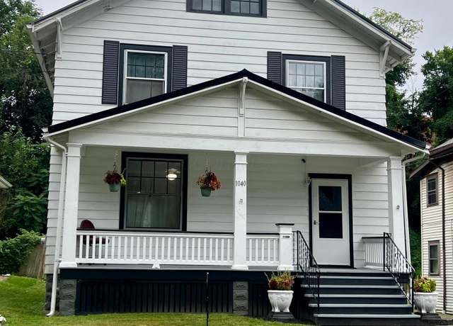 Property at 1040 Wheeling Ave, Zanesville, OH 43701, 3 beds, 2 baths