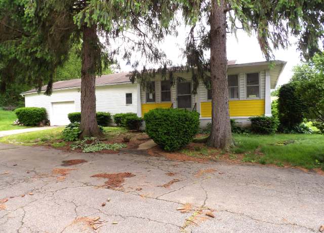 Property at 938 Meadowview Ave, Lancaster, OH 43130, 3 beds, 1 bath