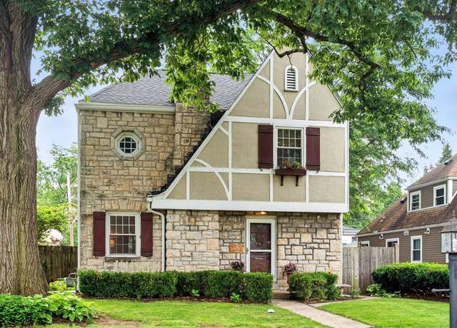 Property at 208 S Stanwood Rd, Bexley, OH 43209, 3 beds, 1.5 baths