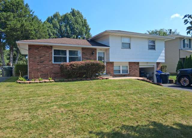 Property at 758 Bradwell Dr, Columbus, OH 43207, 3 beds, 1.5 baths