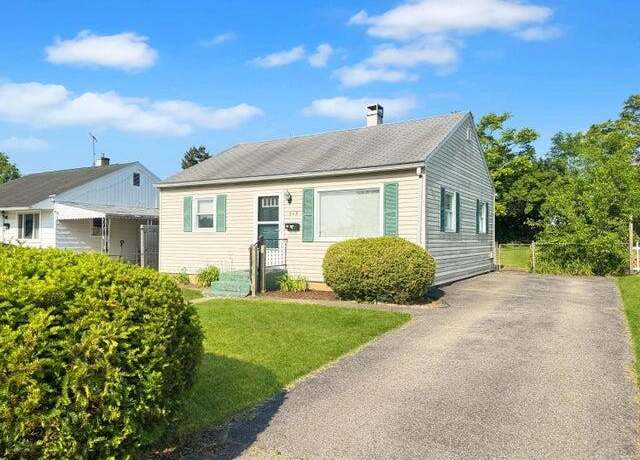 Property at 649 Cortland Dr, Springfield, OH 45505, 2 beds, 1 bath