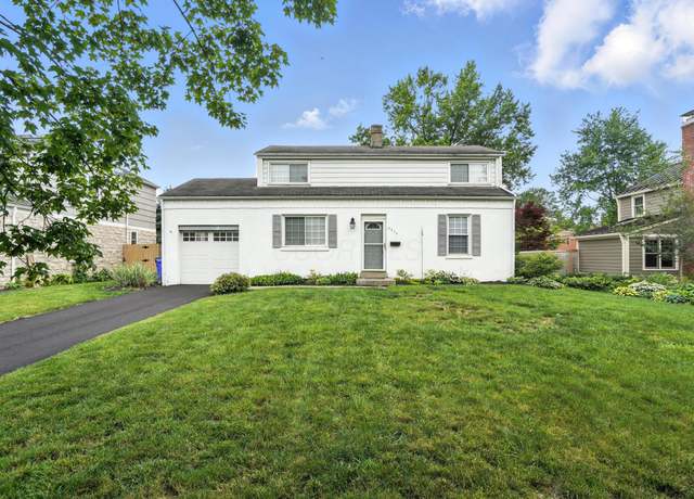 Photo of 2079 Inchcliff Rd, Upper Arlington, OH 43221