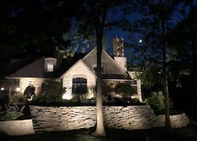 Property at 4703 Cranleigh Ct, Dublin, OH 43016, 6 beds, 5.5 baths