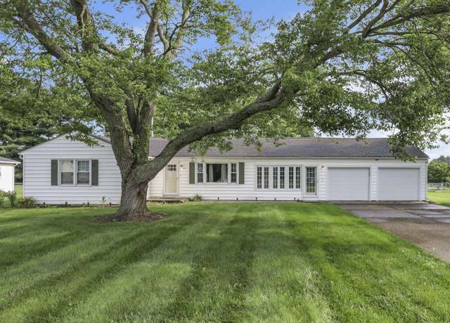 Property at 414 Myrtle Ave, Newark, OH 43055, 3 beds, 2 baths