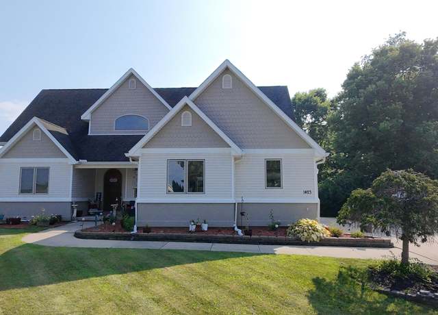 Property at 1423 Kingsgate Rd, Springfield, OH 45503, 5 beds, 4.5 baths