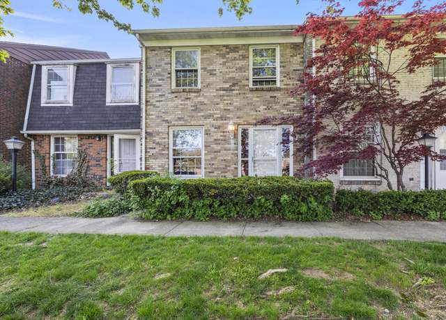Property at 1006 Hardesty Pl W, Columbus, OH 43204, 2 beds, 1.5 baths