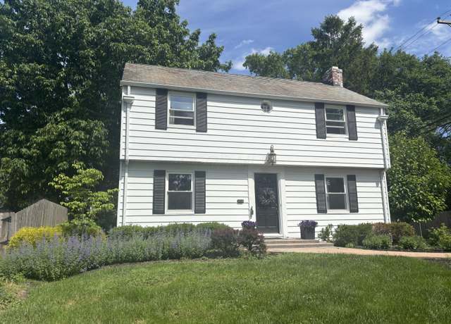Property at 2586 Kent Rd, Upper Arlington, OH 43221, 4 beds, 3.5 baths