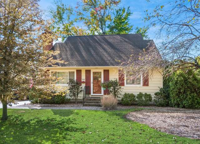 Property at 1915 Zollinger Rd, Columbus, OH 43221, 4 beds, 2 baths