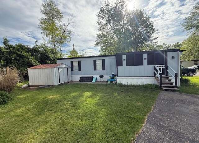 Property at 151 Cambridge Ct, Reynoldsburg, OH 43068, 2 beds, 1 bath