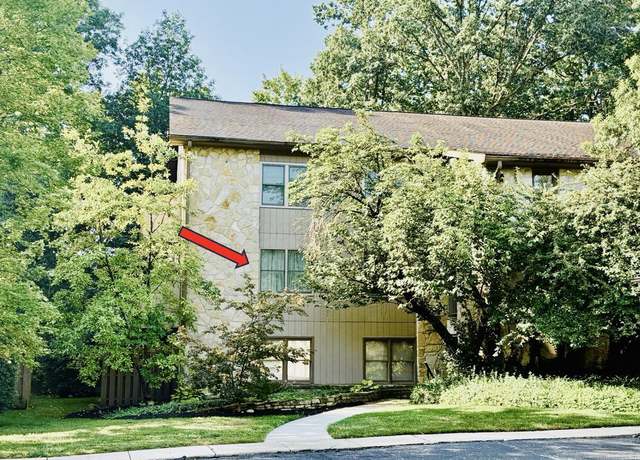 Property at 3127 Griggsview Ct, Columbus, OH 43221, 2 beds, 2 baths