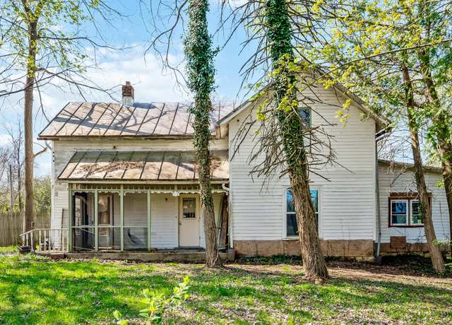 Property at 6730 County Road 15, Centerburg, OH 43011, 4 beds, 1 bath